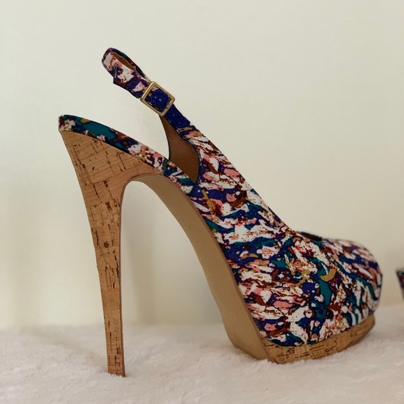 Steve Madden Shoes - STEVE MADDEN corkscrew platform pump heels